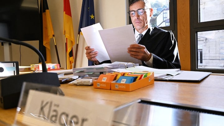 Ritter Sport sieht durch einen quadratischen Riegel der Mannheimer Firma Wacker seine Marke verletzt und klagt.