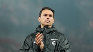 Nicolas Höfler applaudiert