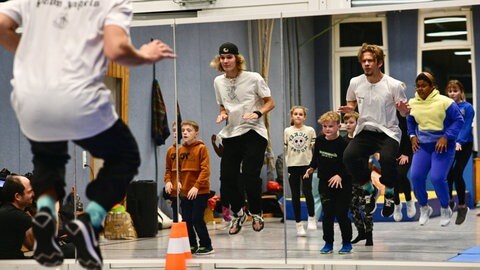 Mit einem Breakdance-Projekt in Buchen (Neckar-Odenwald-Kreis) wird Integration quasi ertanzt, gemeinsam in der Gruppe. 
