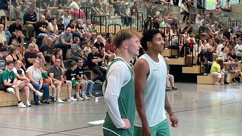 Zum Auftakt in die Vorbereitung auf die Basketball-Bundesligasaison haben die Gladiators Trier ein öffentiches Training vor 600 Fans absolviert.