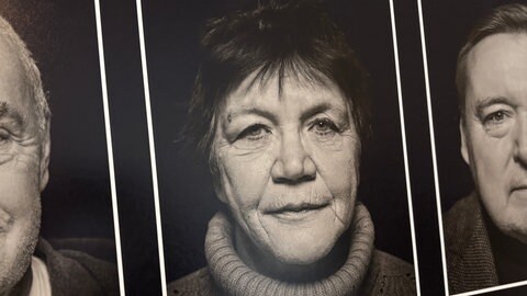 Schwarz-Weiß Portrait von Caroline Schneider in der Ausstellung im DDR-Museum Pforzheim