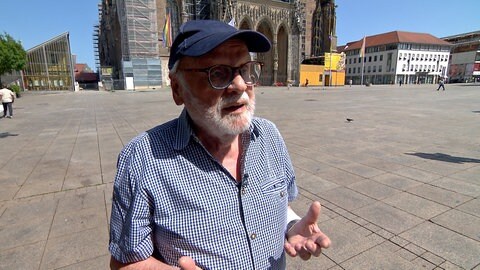 Walter Kirchner war 1946 beim Landesposaunentag in Ulm, damals war er 15 Jahre alt. Er ist 1946 einer der 2000 Musiker auf dem Münsterplatz. Heute ist er 95.