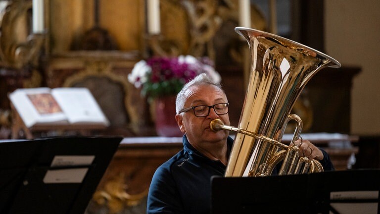 Klassik bei der SWR Regiotour: SWR Classic Mobil in der JVA in Schwäbisch Gmünd