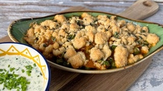 Gemüseauflauf mit Nussstreuseln