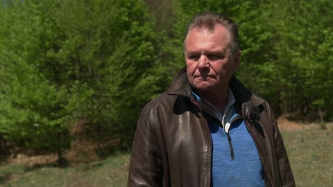 Thomas Brodbeck kritisiert die Wasserentnahmen der Sprudelbetriebe im Nationalpark Hunsrück-Hochwald.