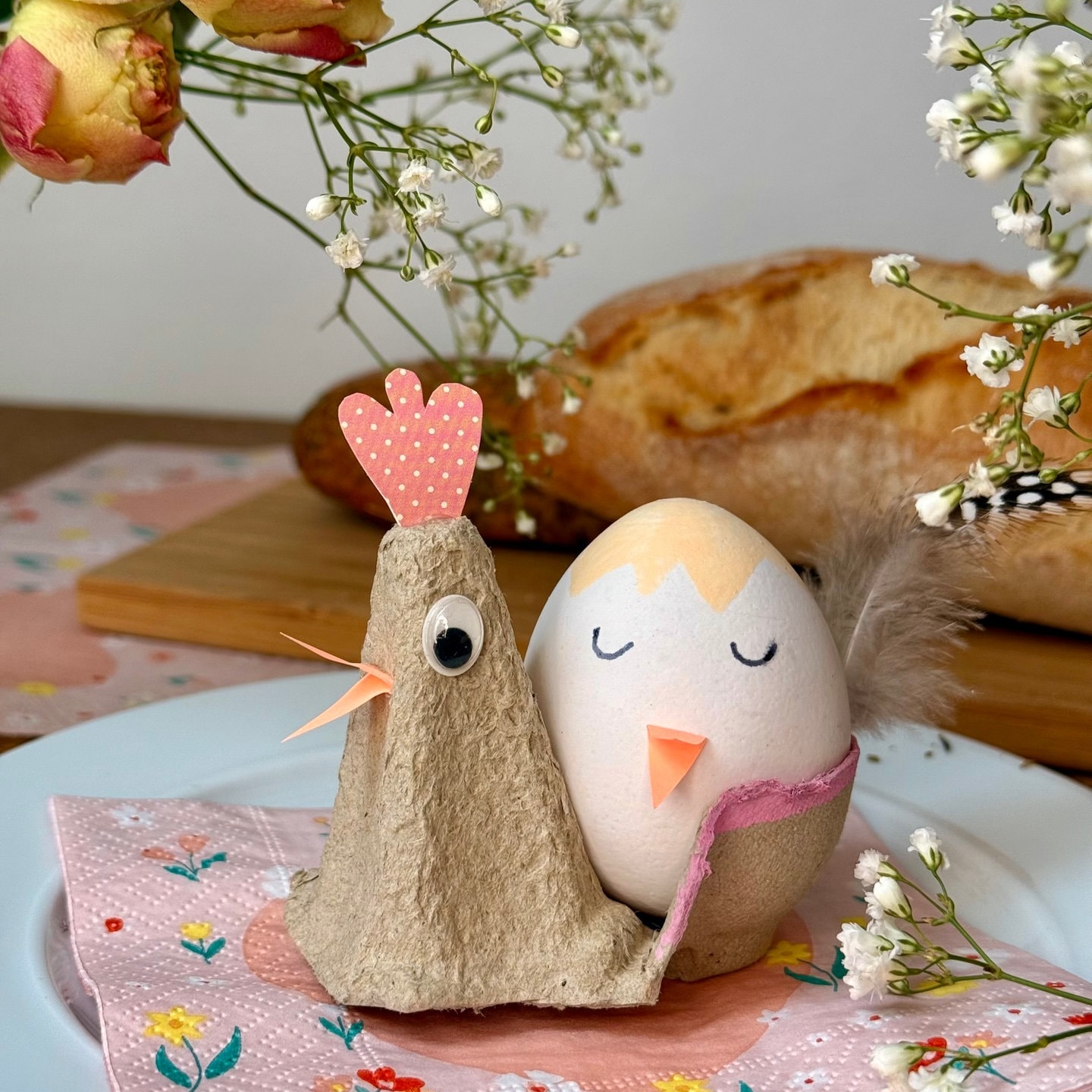 DIY Eierbecher aus Eierkarton