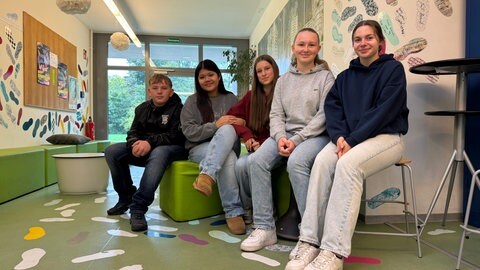 Die Ernst-Reuter-Schule Karlsruhe ist sowohl für den Deutschen Schulpreis als auch für den Themenpreis Demokratiebildung nominiert.