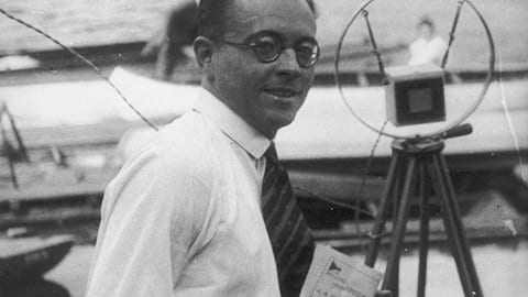 Paul Laven kommentiert die Radio-Übertragung der Frankfurter Ruderregatta 1926