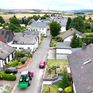 Die Naunheimer Straße in Gappenach