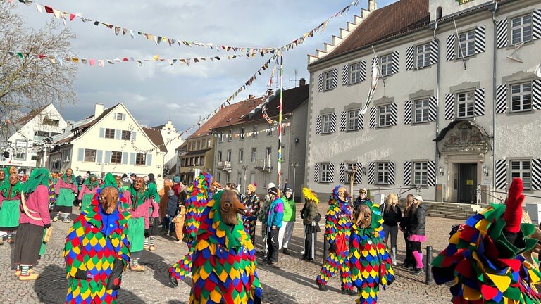 Narren aus Kressbronn beim Umzug in Tettnang 2026.
