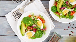 Salat mit Ei