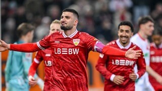 Deniz Undav bejubelt einen Treffer für den VfB Stuttgart gegen Augsburg