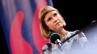 Schriftstellerin Caroline Wahl bei der Lit.Cologne Spezial Veranstaltung zur Vorstellung ihres Roman 'Die Assistentin' im WDR-Funkhaus.