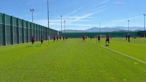 Die Spieler des SC Freiburg beim Training vor dem Europa-League-Viertelfinale gegen Celta Vigo.
