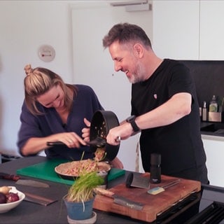 Johannes Quirin macht Lyoner-Kuchen