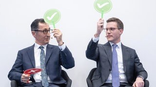 Cem Özdemir (Grüne) und Manuel Hagel (CDU): Die Sondierungsgespräche zwischen den Grünen und der CDU sind beendet.