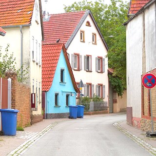 Die Wormser Straße in Bermersheim