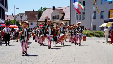 In Laupheim beginnt am Freitag das Kinder- und Heimatfest. Zum großen Festumzug am Sonntag werden wieder tausende Zuschauer erwartet. 