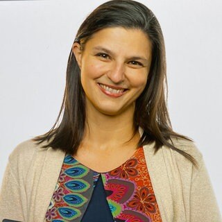 Dr. Karin Amrein, Endokrinologin, lacht in die Kamera.