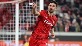 Vincenzo Grifo hat den SC Freiburg gegen den KRC Genk ins Viertelfinale der Europa League und sich selbst zum erfolgreichsten Sport-Club-Torjäger der Vereinsgeschichte geschossen.
