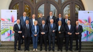 Gruppenfoto bei der Ministerpräsidentenkonferenz 2024. Die Kosten für die MPK werden unter dem Vorsitz von RLP deutlich steigen.