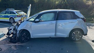 In Rockenhausen ist ein Motorradfahrer bei einem Unfall gestorben