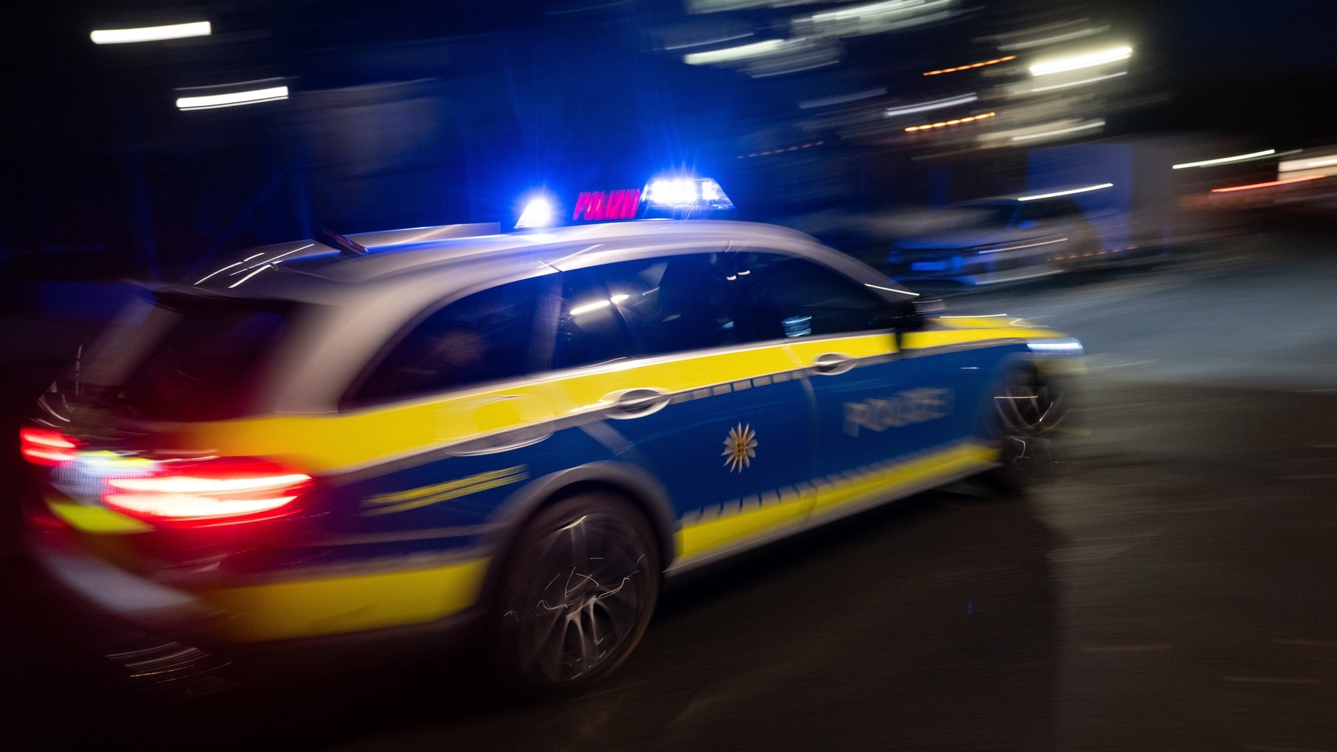 Verfolgungsfahrt über die A3 - Polizei stoppt Jugendliche bei Montabaur