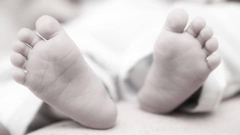 Wenn Kinder tot geboren werden oder nach der Geburt sterben, sprechen ihre Angehörigen von Sternenkindern. Diese Familien sollen nun mehr Rechte bekommen. 
