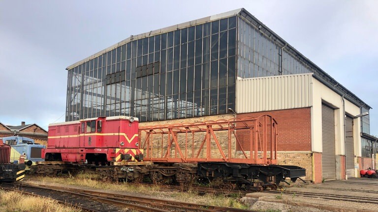 Niemand ahnt zu diesem Zeitpunkt, wie lange die Loks für St. Kitts in der MaLoWa Bahnwerkstatt stehen werden: von 2019 bis 2024.