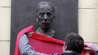 Rainer Maria Rilke Statue in Prag
