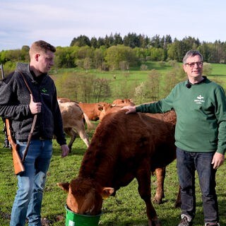 Christoph Mies und seine Familie gehen auf ihrem Biohof in Hachenburg einen besonders konsequenten Weg.