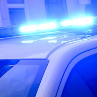 Nach einem schweren Unfall auf der B29 ist die Bundesstraße bei Schwäbisch Gmünd am Mittwochnachmittag voll gesperrt.