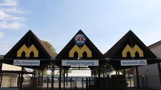 Der Haupteingang des Maimarkts
