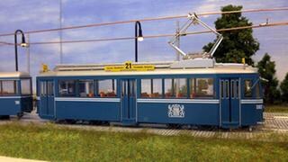 blaue Modelleisenbahn