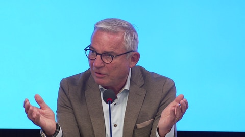 Innenminister Thomas Strobl (CDU) bei einer Pressekonferenz nach der Amokfahrt in Mannheim.