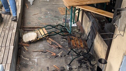 Die Überreste nach dem Brandanschlag auf eine türkische Bäckerei in Wernau. 