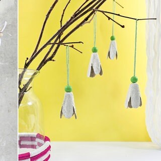Papierinhänger als Schneglöckchen und in Blumenform