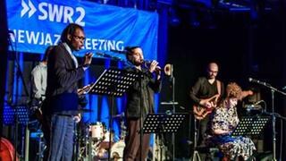 Abschlusskonzert beim NEWJazz Meeting 2018 in Karlsruhe (v.l.n.r.) Fiston Mwanza Mujali, Mario Rom, Gregory Dargent, Mona Matbou Riahi