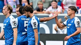 Die TSG Hoffenheim freut sich über ein Tor beim 2:1 gegen den VfB Stuttgart