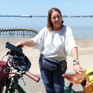 Gerda Masen mit ihrem Fahrrad