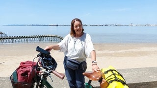 Gerda Masen mit ihrem Fahrrad