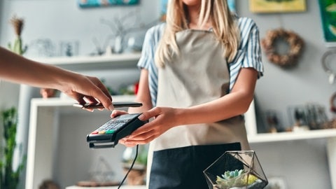 Bargeldlos mit dem Handy bezahlen