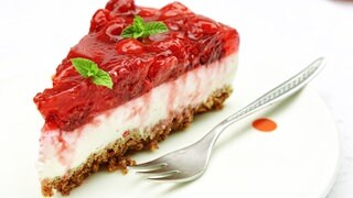 Joghurttorte mit Himbeeren