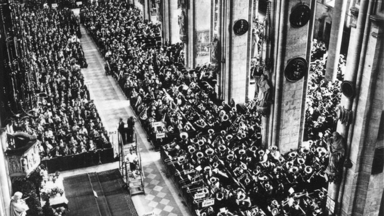 Der Landesposaunentag feiert in Ulm 50. Geburtstag. Zu dem musikalischen Großereignis werden rund 6.000 Bläserinnen und Bläser erwartet. 