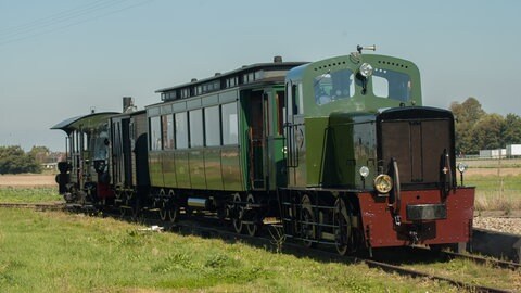 Die Museumstoomtram setzt auch historische Diesellokomotiven ein.