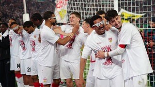 Der VfB Stuttgart ist nach einem 2:1-Sieg gegen den SC Freiburg ins DFB-Pokalfinale eingezogen.