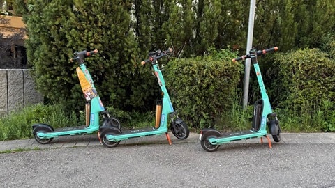 E-Scooter des Anbieters Dott. Sind sie Hype oder Hindernis? In Heilbronn sorgen sie allzuoft für Ärger.