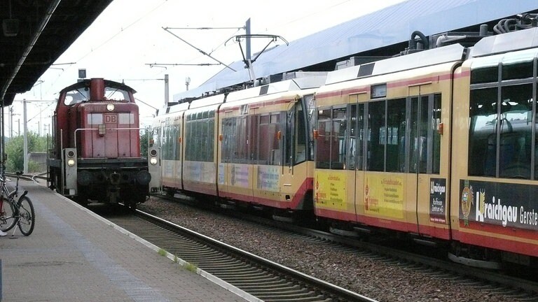 Es ist im Gespräch, dass das Land Baden-Württemberg im Achertal mehr Züge fahren lassen möchte.