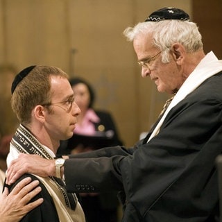 Rabbi Prof. Walter Jacob (rechts), Präsident des Abraham Geiger Kollegs, führt am 14. September 2006 in der Synagoge Dresden die erste Rabbinerordination seit dem Zweiten Weltkrieg mit Tomas Kucera (Tschechien) durch