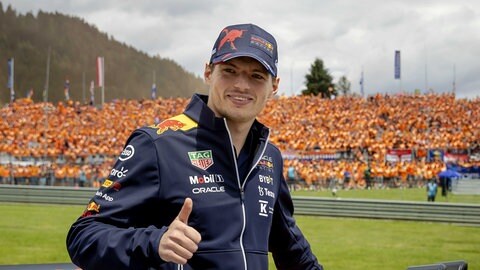 Formel-1-Weltmeister Max Verstappen wird auch beim 24-Stunden-Rennen am Nürburgring seine Fans hinter sich haben: die Orange Army.